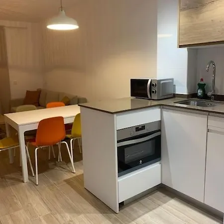 Piso Nuevo En A Pie De Playa דירה פואנגירולה